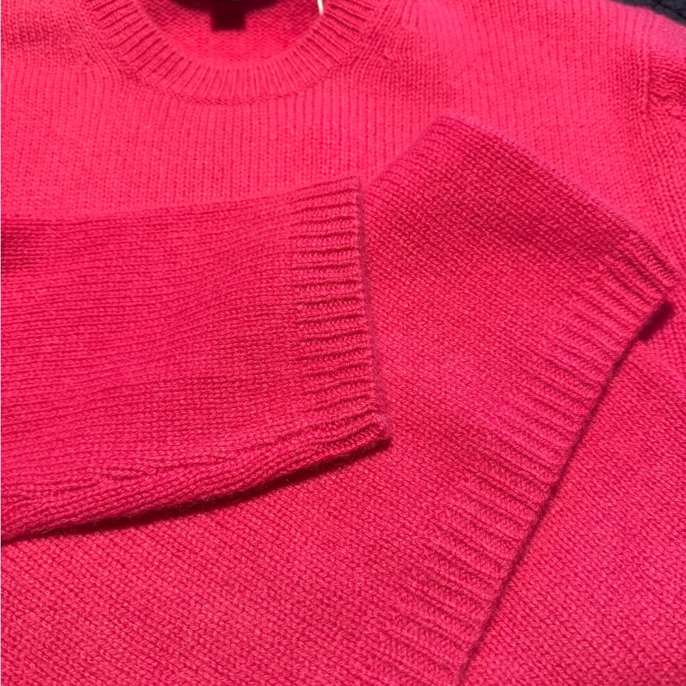 VINCE | luxurious cashmere crewneck